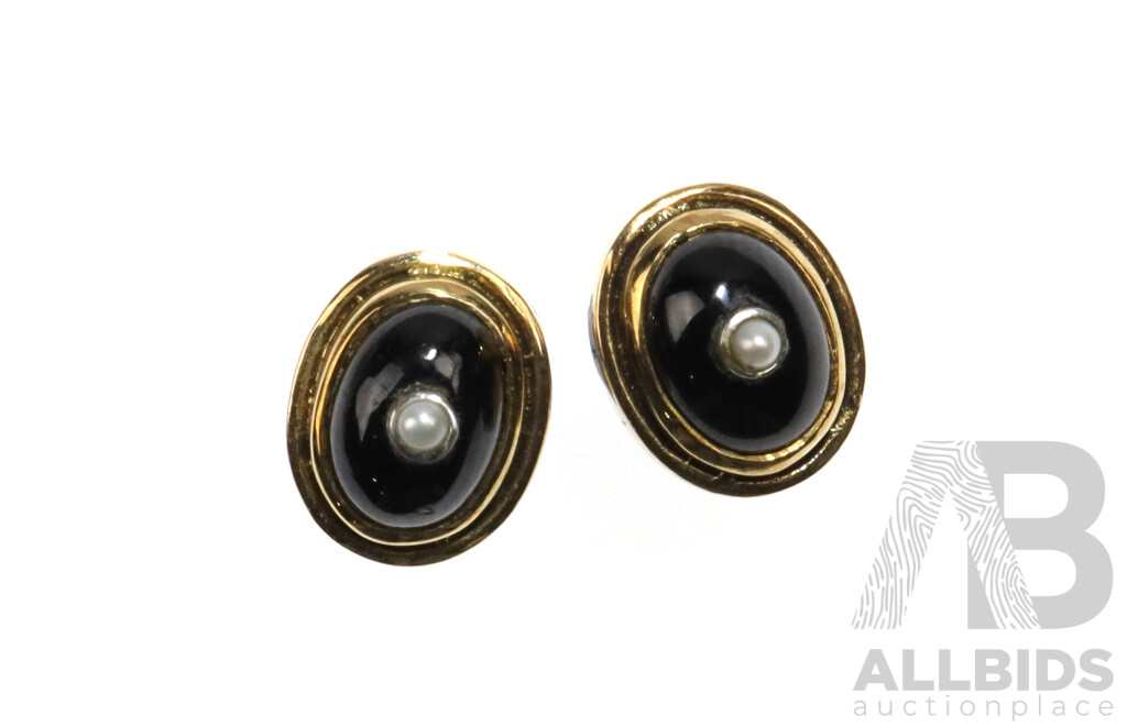 9ct Bezel Set Onyx and Seed Pearl Stud Earrings, 11.3mm X 9.2mm, 3.21 Grams