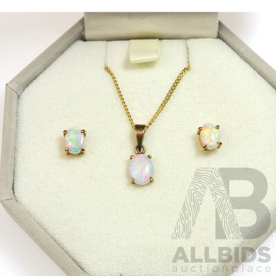 14ct Crystal Opal Stud Earrings with Matching 9ct Pendant, 1.67 Grams