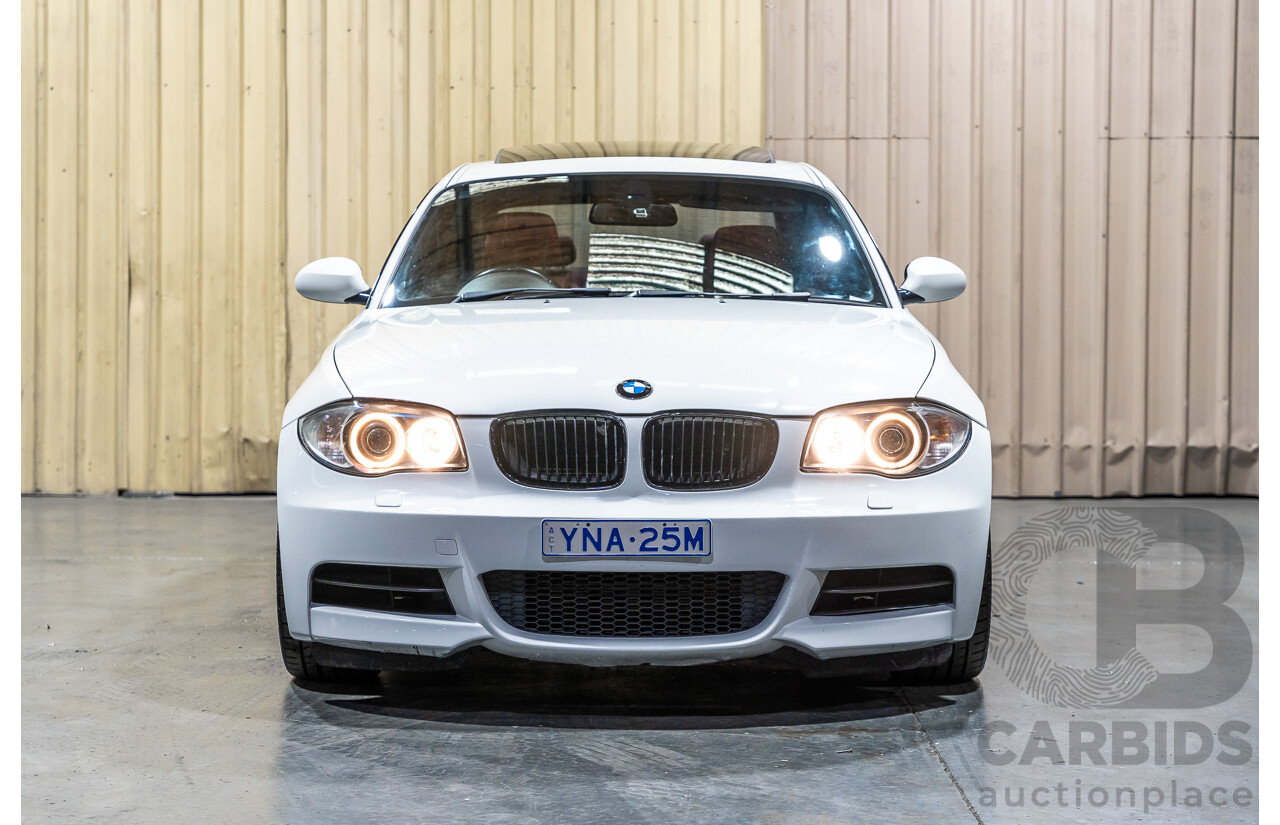 8/2009 BMW 135i Sport E82 MY09 2d Coupe White Turbo 3.0L