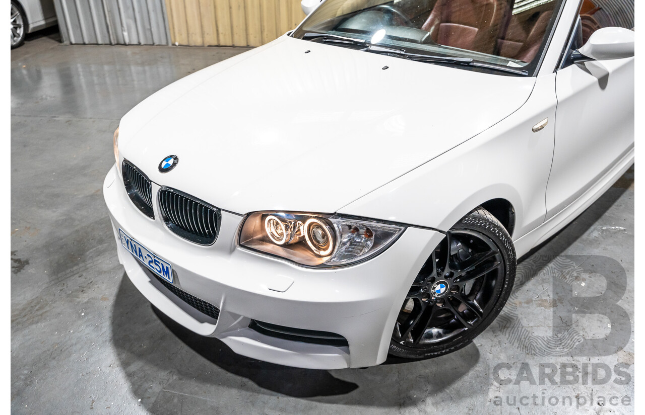 8/2009 BMW 135i Sport E82 MY09 2d Coupe White Turbo 3.0L