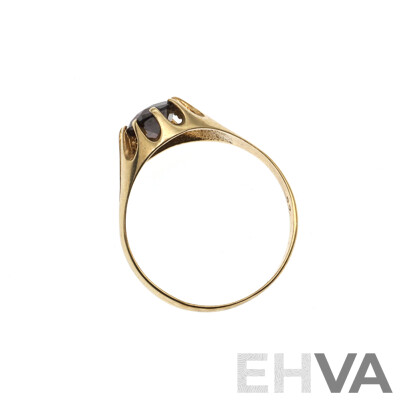 9ct Vintage Garnet Ring in Multiclaw Setting, Size U, 2.49 Grams