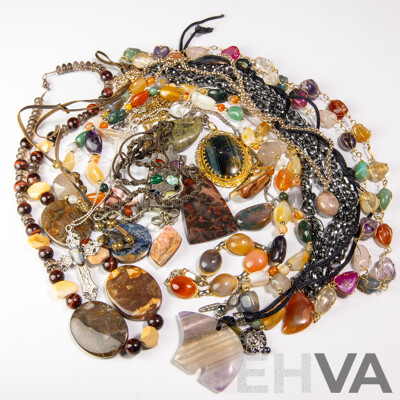 Collection of Vintage Crystal Natural Gemstone Jewellery Including Necklaces & Bracelets