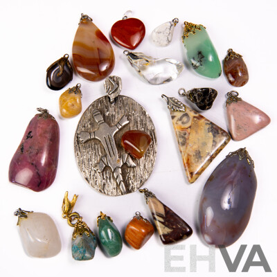 Natural Gemstone Crystal Pendants, Collection of (19) as New in Silver/gold Tones