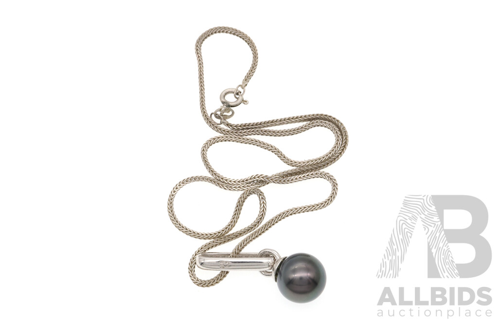 Sterling Silver Tahitian Pearl Pendant on Sterling Silver Herringbone Chain, 40cm, 8.47 Grams