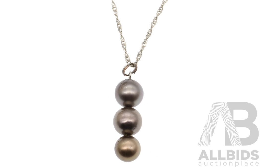 Tahitian Pearl Pendant on Sterling Silver Chain with Collection of Sterling Silver and Costume Jewellery Items