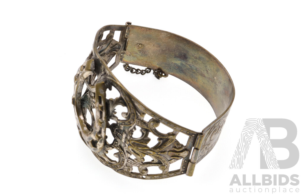 Antique Horseshoe Hinged Cuff Bangle with Safety Chain and Pinned Clasp, 65mm, 44.98 Grams