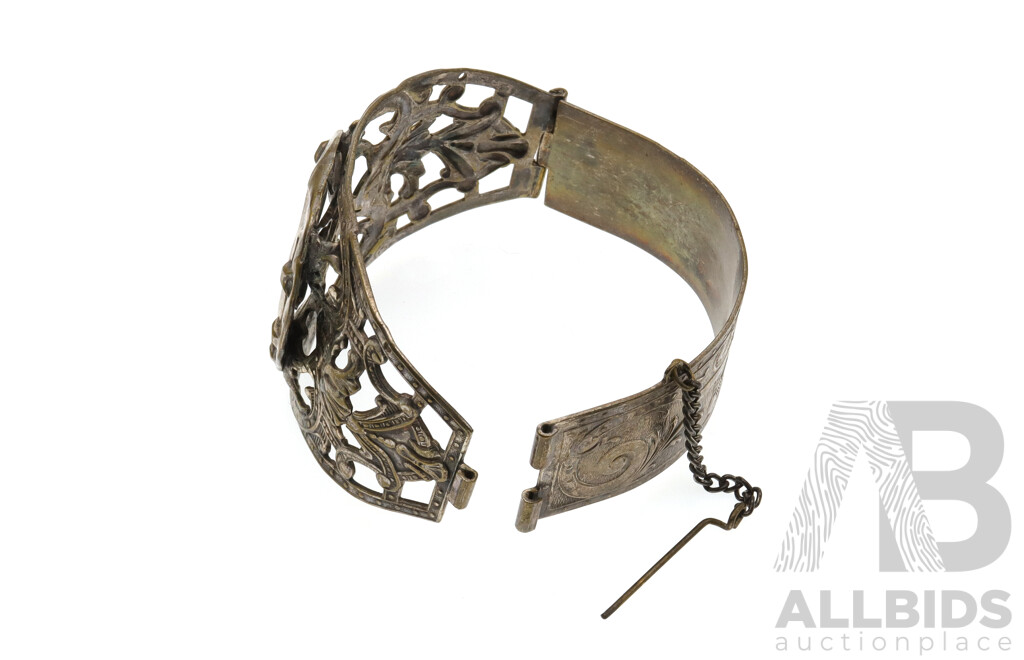 Antique Horseshoe Hinged Cuff Bangle with Safety Chain and Pinned Clasp, 65mm, 44.98 Grams