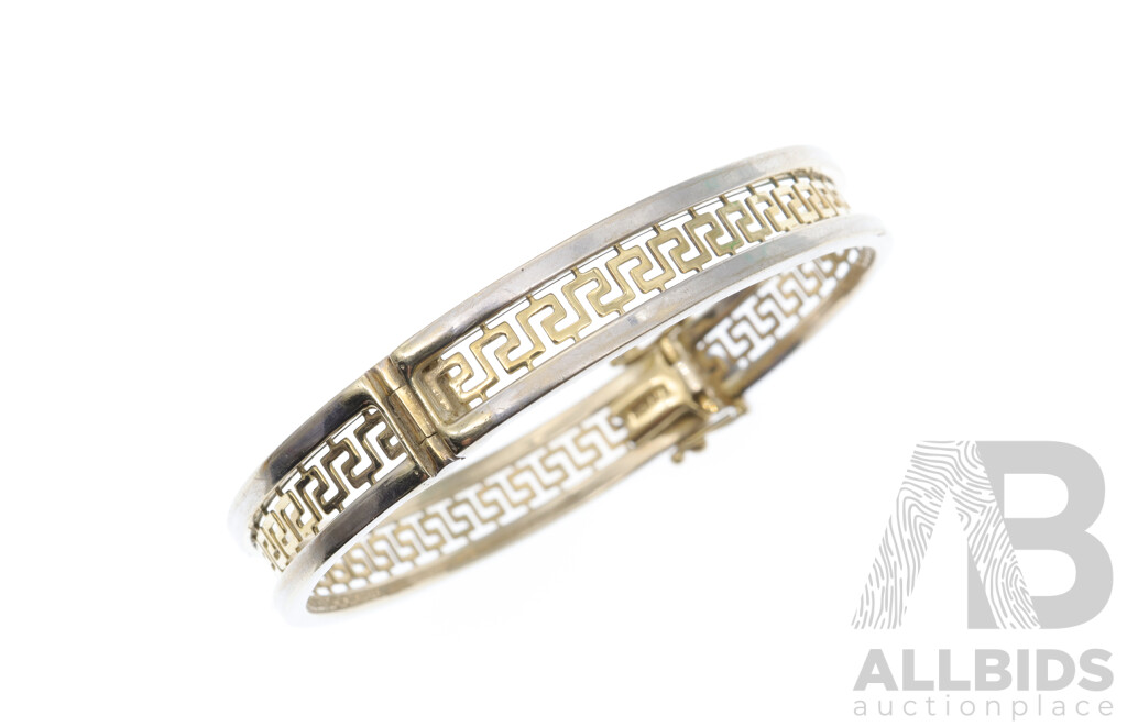 9ct Two Tone Greek Key Design Bangle, 66mm, 7.51 Grams