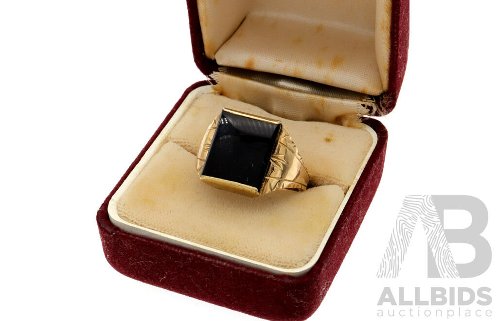 9ct Yellow Gold Vintage Onyx Signet Ring, Size T, 4.86 Grams