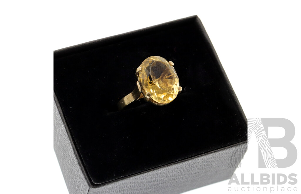 9ct Vintage Citrine Oval Cut Solitaire Ring, Size O, 4.30 Grams