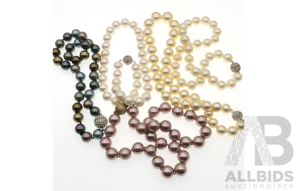 Wonderful Collection of (5) Quality Imitation Pearl Necklaces in Tahitian, White, Cream and Pink Tones