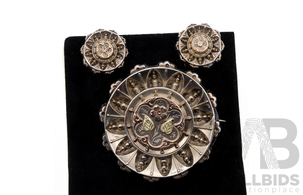 Antique Victorian (late 1890's) Sterling Silver Target Brooch and Matching Screw Back Clip on Earrings, 8.42 Grams