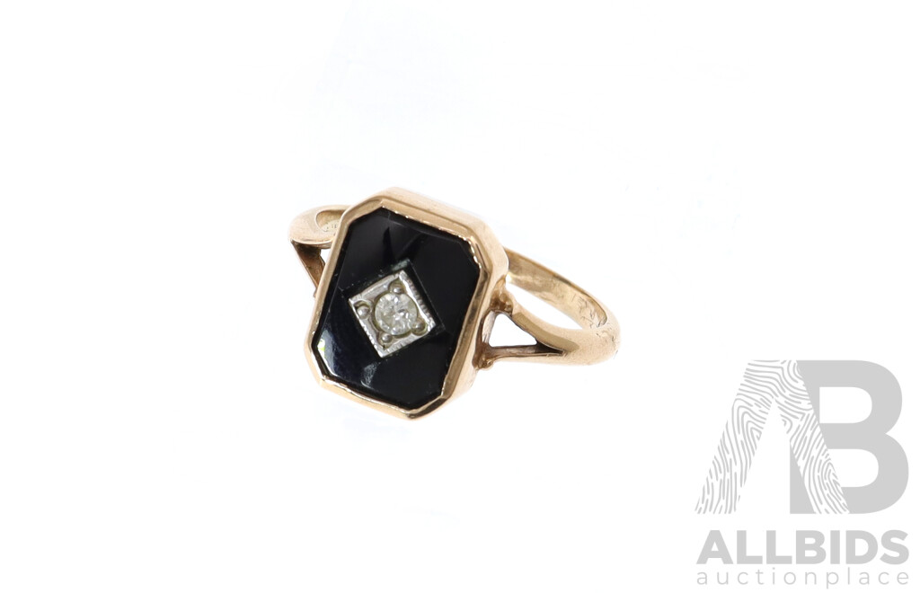 9ct Vintage Art Deco Style Ring with Onyx & Diamond, TDW 0.06ct, Size M, 2.64 Grams