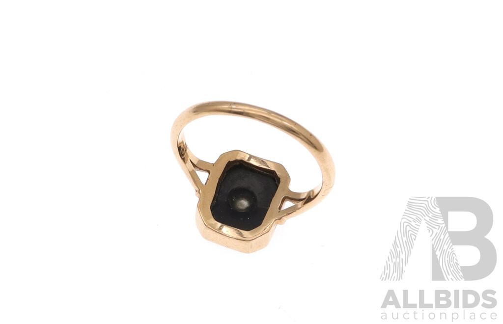 9ct Vintage Art Deco Style Ring with Onyx & Diamond, TDW 0.06ct, Size M, 2.64 Grams