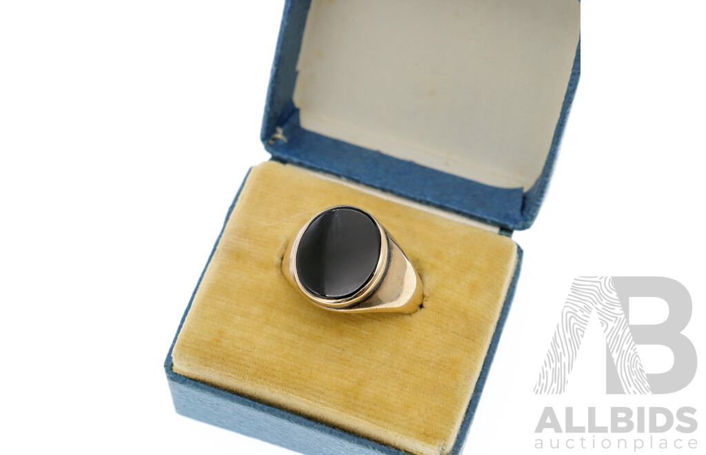 9ct Vintage Onyx Signet Ring, Size R, 6.74 Grams