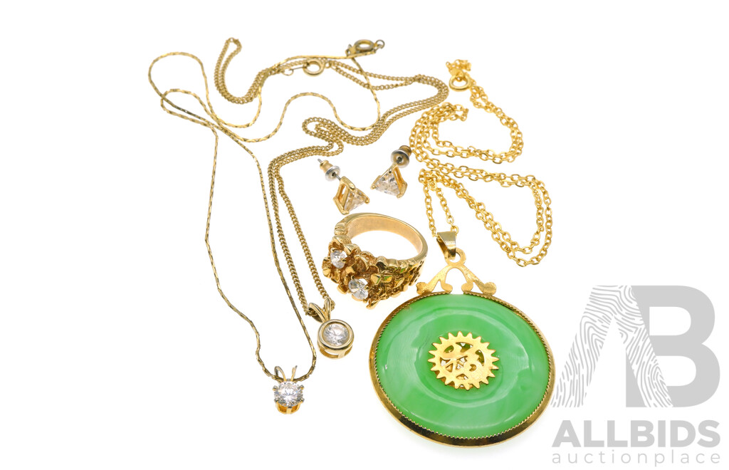 Vintage Gold Tone Jade Pendant on Chain with Small Collection of Gold Tone Cz Set Vintage Jewellery Items