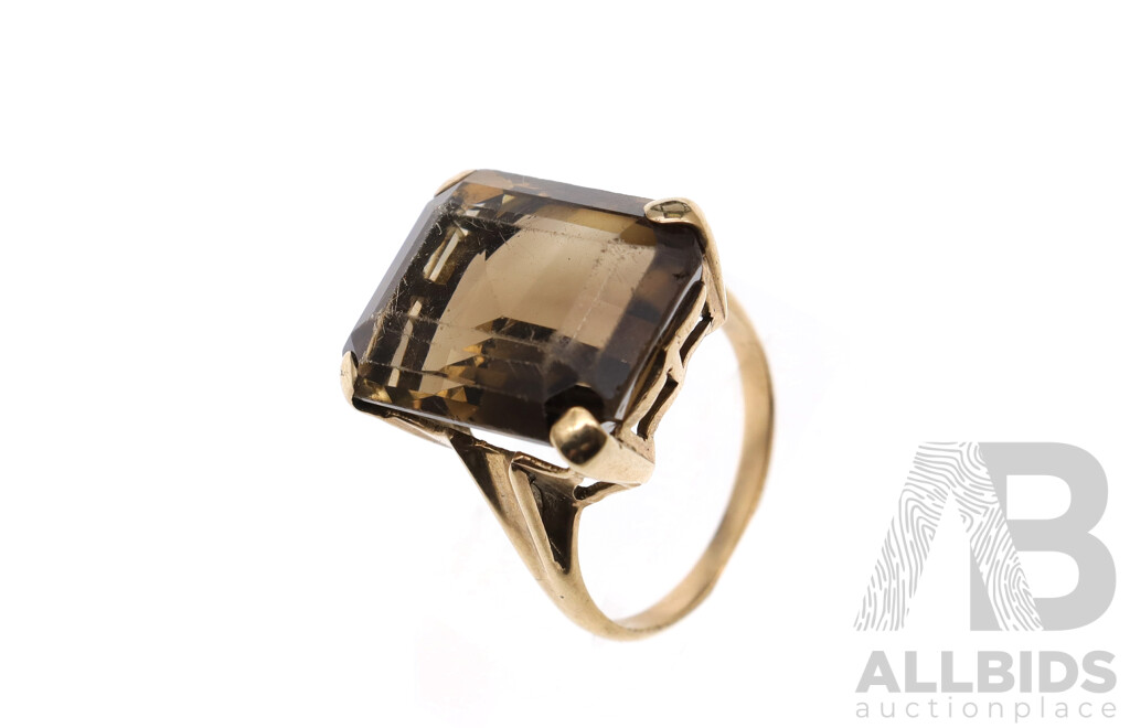 9ct Vintage Smokey Quartz Cocktail Ring, Size N, 6.75 Grams