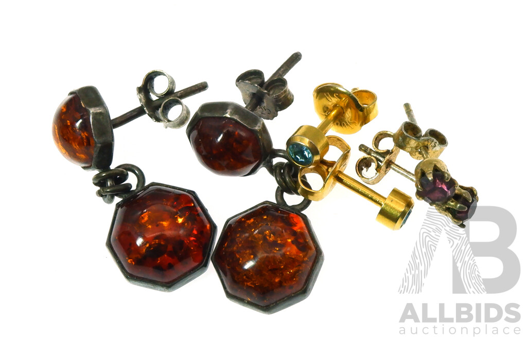 Vintage Sterling Silver (2) Pairs of Stud Earrings with Amber & Rhodolite Garnets, 4.61 Grams