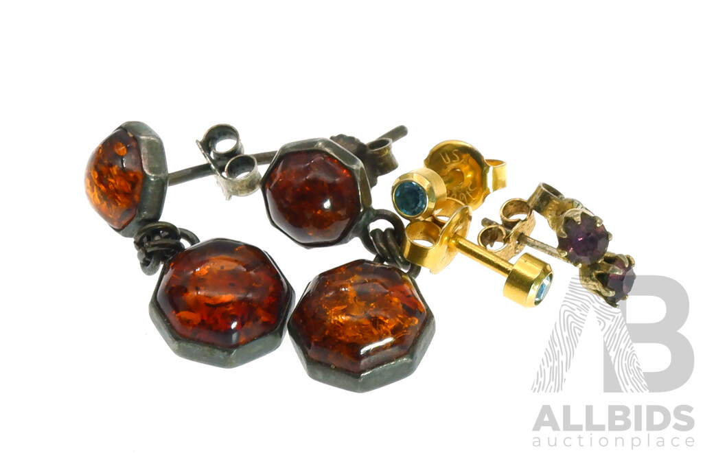 Vintage Sterling Silver (2) Pairs of Stud Earrings with Amber & Rhodolite Garnets, 4.61 Grams