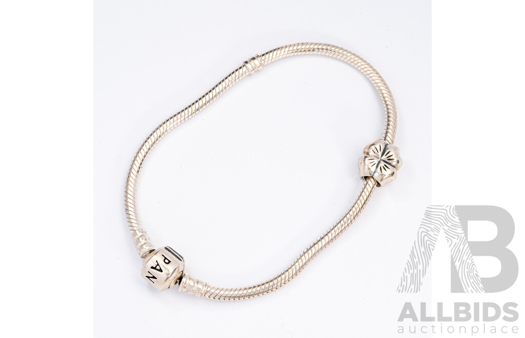 Pandora 'moments' Sterling Silver Bead Charm Bracelet with Pandora Four Leaf Clover Charm, 19cm, 18.56 Grams