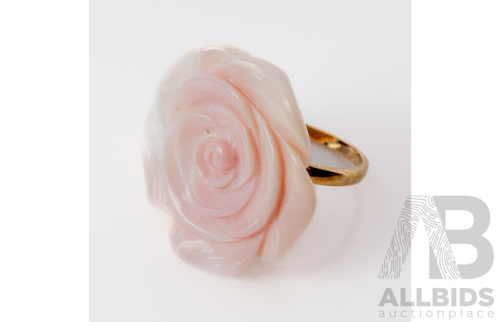 9ct Vintage Carved Shell Cameo Rose Ring, Size P, 10.71 Grams