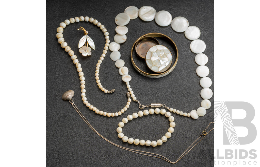 Vintage Mother of Pearl Collection Including Pill Box, Brooch and Graduating Beaded Necklace