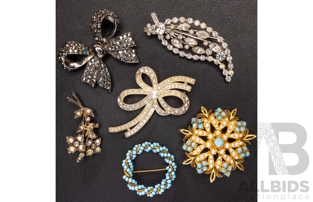 Lovely Collection of (6) Vintage Brooches with Faux Pearls & Paste Stones