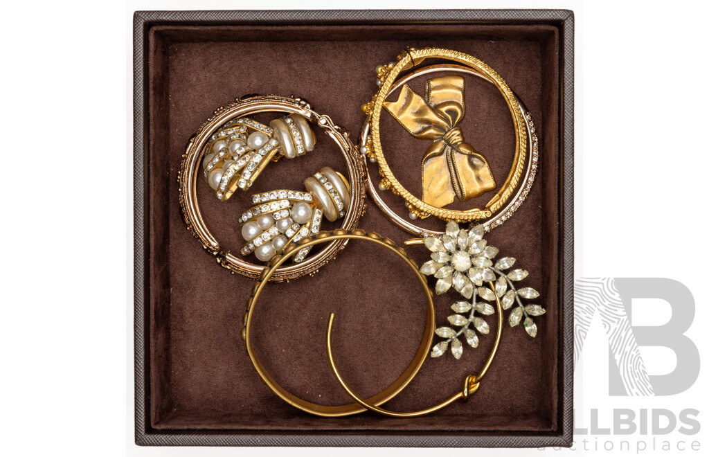 Jewellery Stacking Tower Full of Gold Tone Jewellery Items