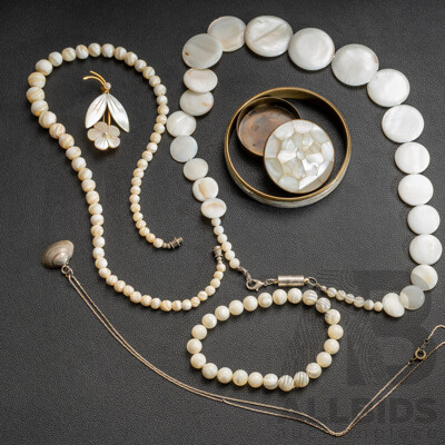 Vintage Mother of Pearl Collection Including Pill Box, Brooch and Graduating Beaded Necklace