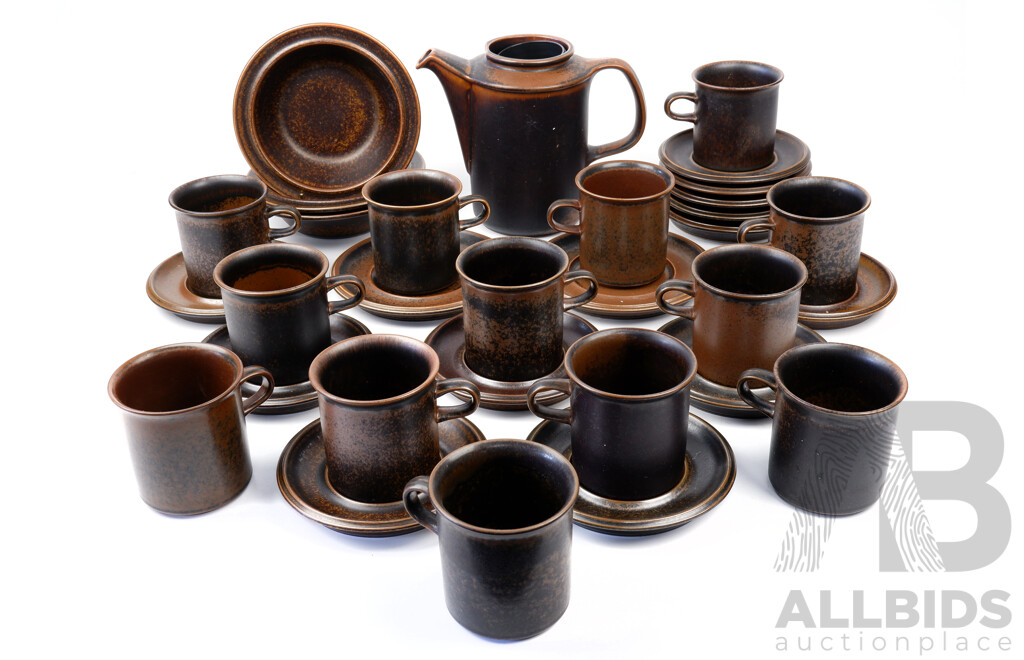 Retro Collection 31 Pieces Arabia Ruska Including Teapot and More