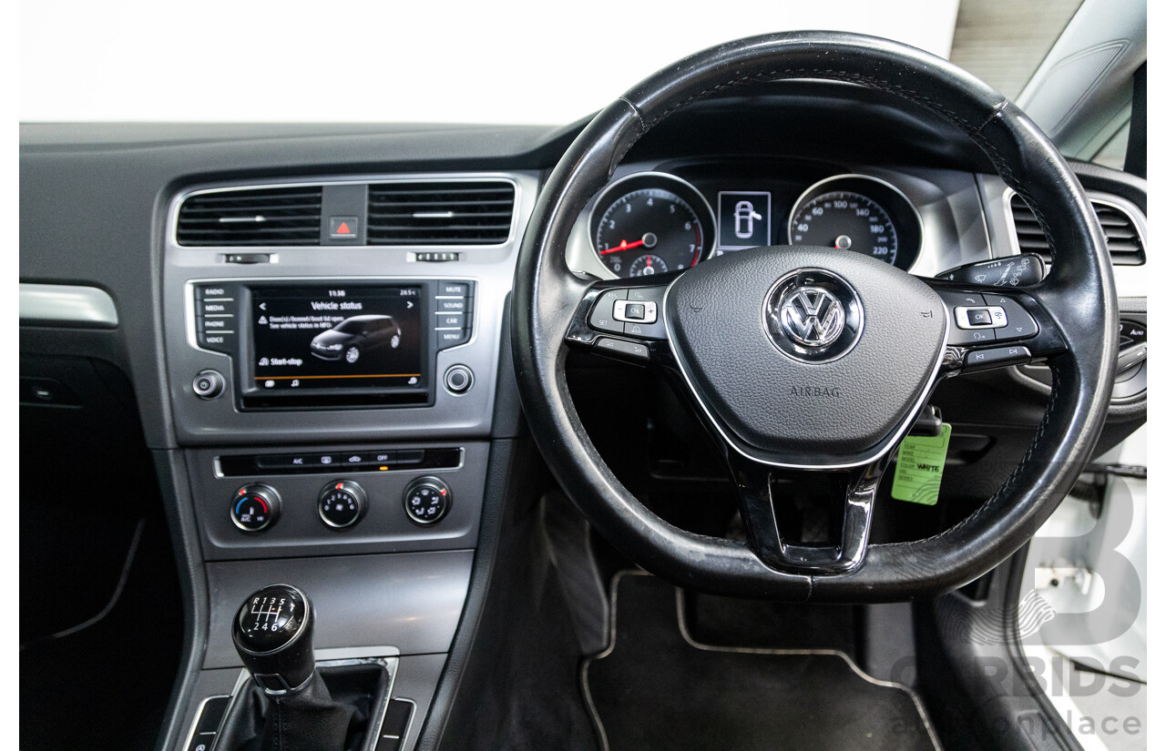 09/2015 Volkswagen Golf 92 TSI Trendline MY16 5D Hatchback White Turbo 1.4L