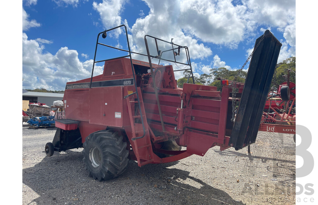 CASE 8570 Large Square Baler