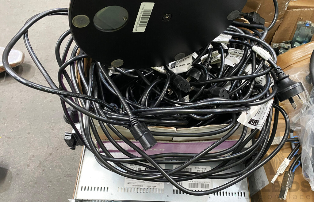 Pallet Lot of Assorted Servers/Server Rails/Power Cords/Display Cables/Switch Datastack Cables