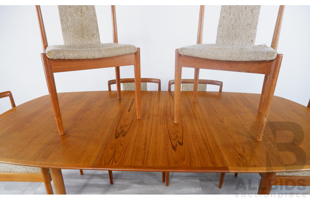 Mid Century Extension Dining Table and Eight Chairs by Parker Furniture