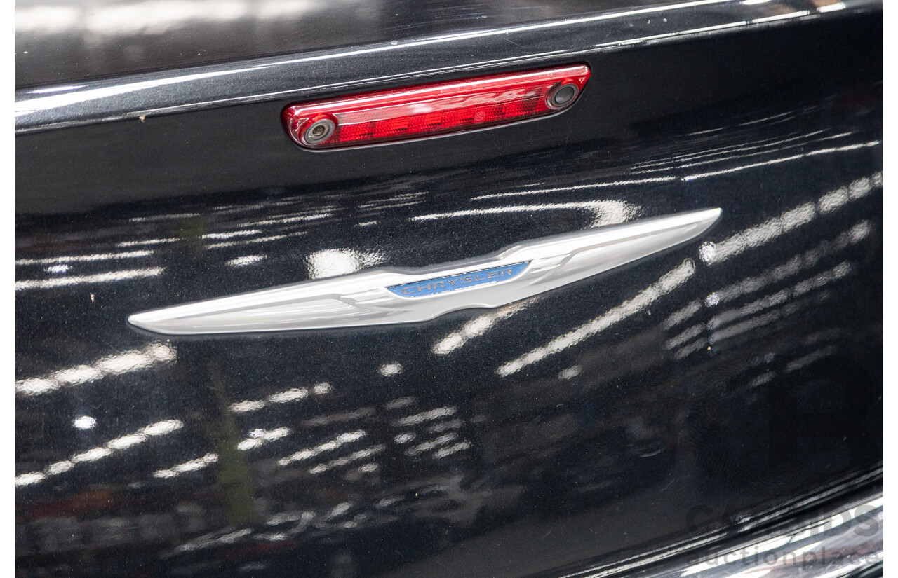 05/2015 Chrysler 300 C MY15 4d Sedan Black V6 3.6L