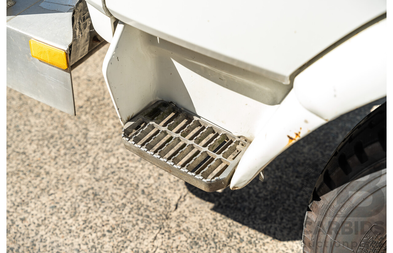 1994 Isuzu FSR500 Tray Back 2d Cab Chassis Truck White Diesel