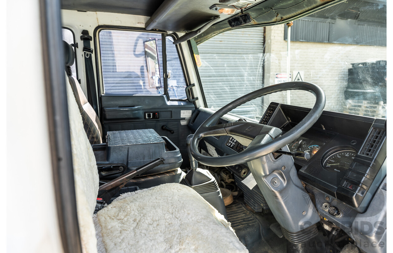 1994 Isuzu FSR500 Tray Back 2d Cab Chassis Truck White Diesel