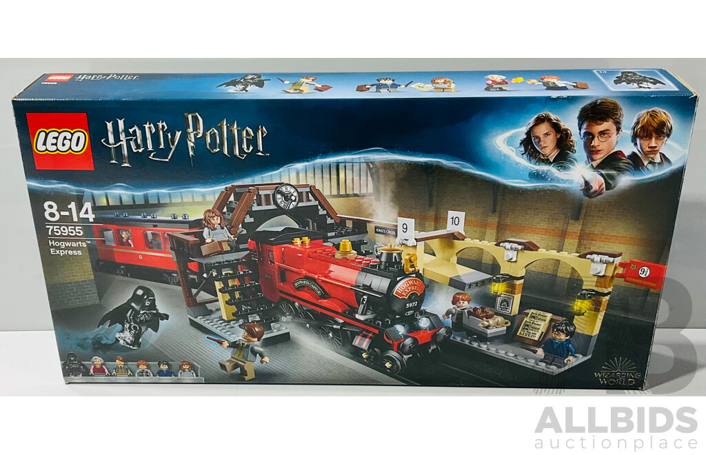 Retired Lego Set, Harry Potter Hogwarts Express,  75955in Original Box