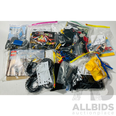 Collection Retried Lego Sets in Bags Including Starwars 7256, Creator 5763, Brickvention Australia Collectors Series Set and More
