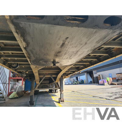 2005 Vawdrey Table Top with Fittings Trailer - 40 Foot