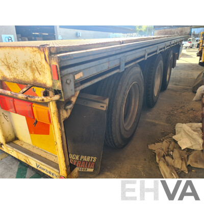 2005 Vawdrey Table Top with Fittings Trailer - 40 Foot