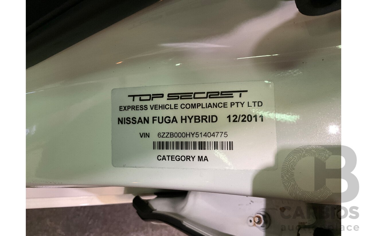 12/2011 Nissan Fuga Hybrid VIP Y51 4d Sedan Pearl White Metallic V6 3.5L - Hybrid (IMPORT)
