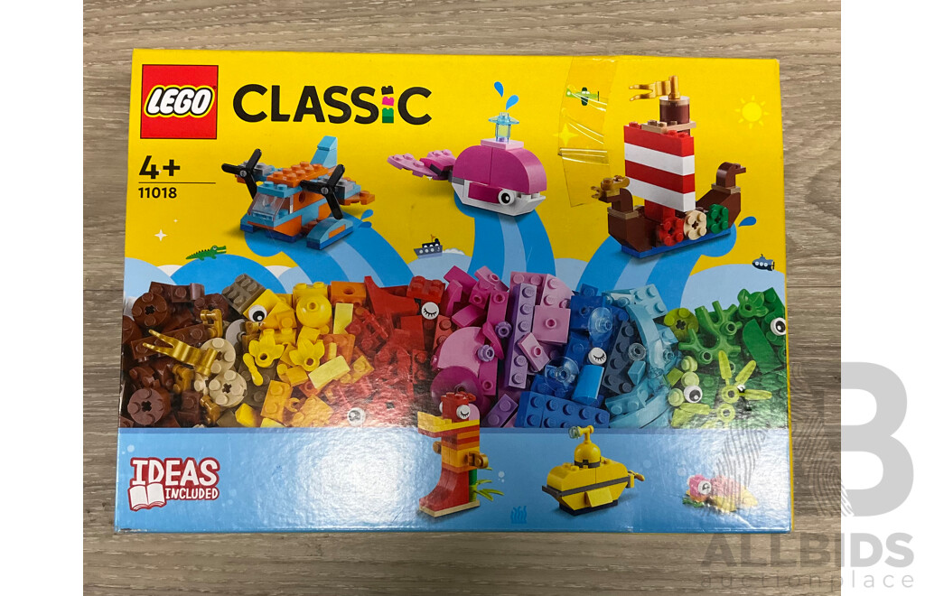 LEGO Classic Creative Ocean Fun 11018 & Minecraft the Skeleton Dungeon 21189 X2 - Lot of 3