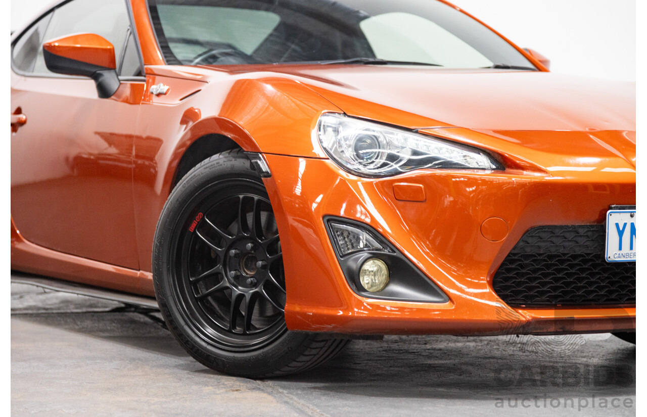 08/2012 Toyota 86 GTS ZN6 2d Coupe Velocity Orange Metallic 2.0L