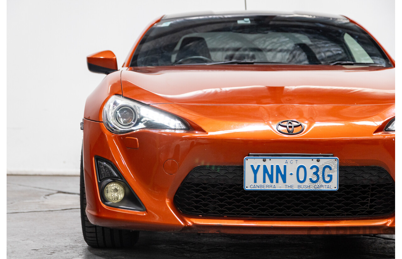 08/2012 Toyota 86 GTS ZN6 2d Coupe Velocity Orange Metallic 2.0L