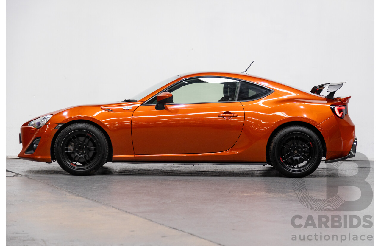 08/2012 Toyota 86 GTS ZN6 2d Coupe Velocity Orange Metallic 2.0L