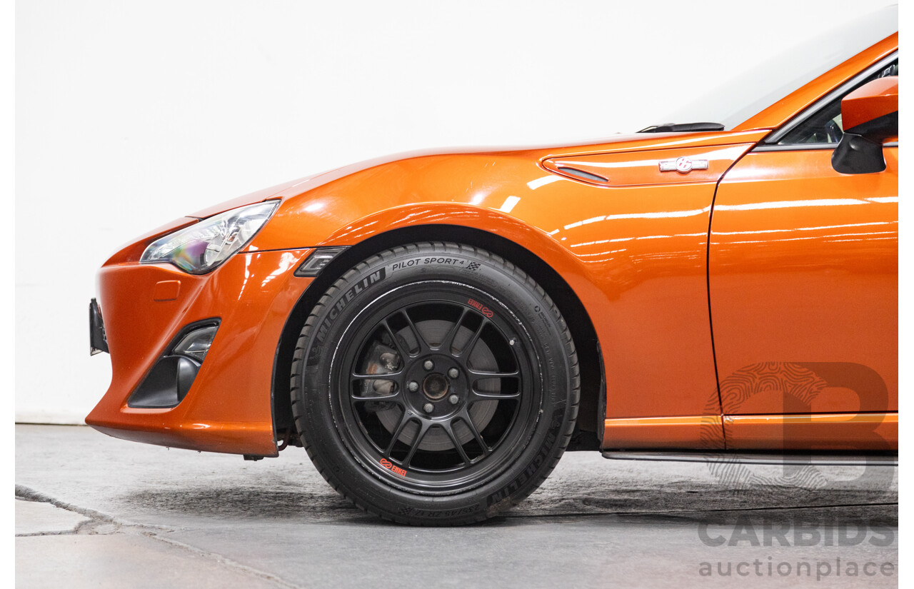 08/2012 Toyota 86 GTS ZN6 2d Coupe Velocity Orange Metallic 2.0L