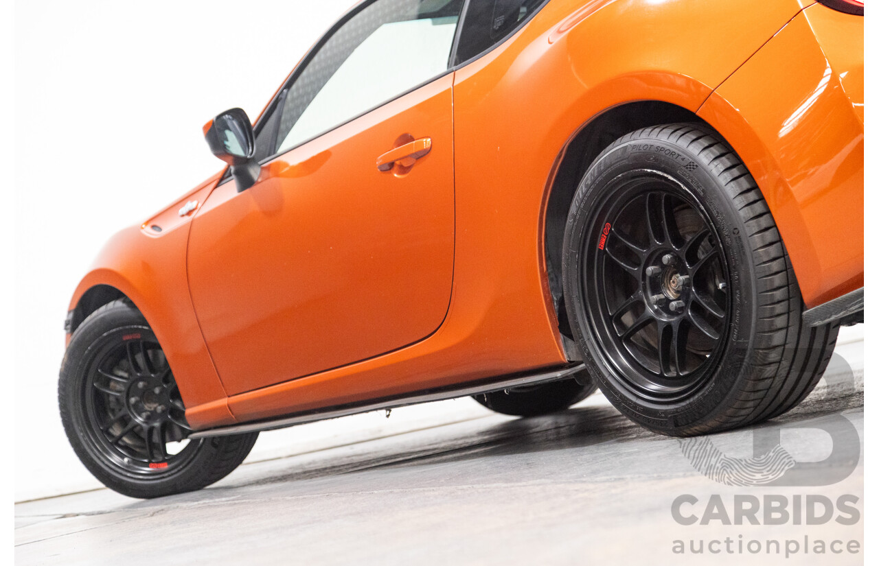 08/2012 Toyota 86 GTS ZN6 2d Coupe Velocity Orange Metallic 2.0L