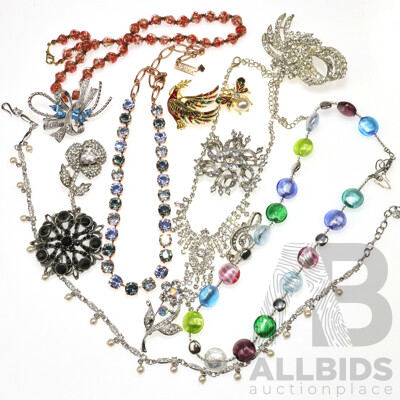 Large Collection of Vintage Jewellery Including Murano Glass Beads and Brooches & Other Necklaces
