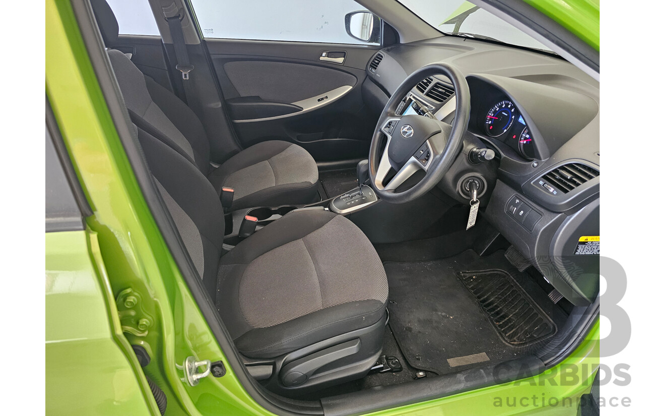 8/2013 Hyundai Accent Active RB2 5d Hatchback Green 1.6L